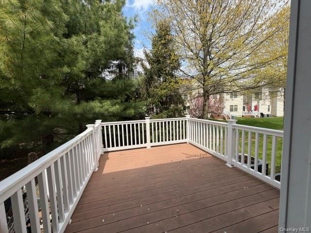 36 Cranberry Circle, Medford, NY 11763