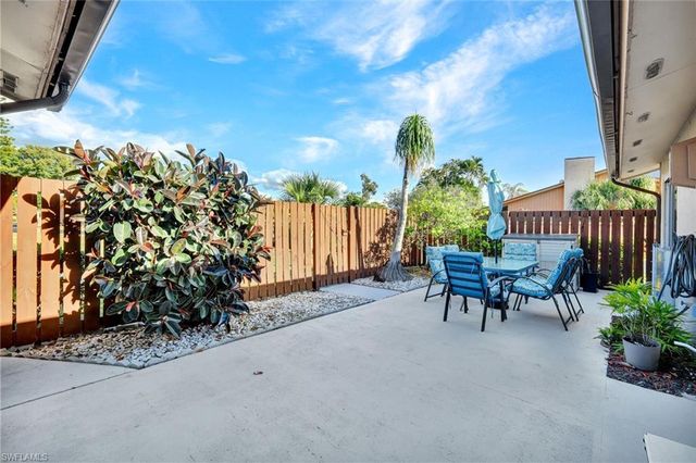 6416 Royal Woods DR, Fort Myers, FL 33908