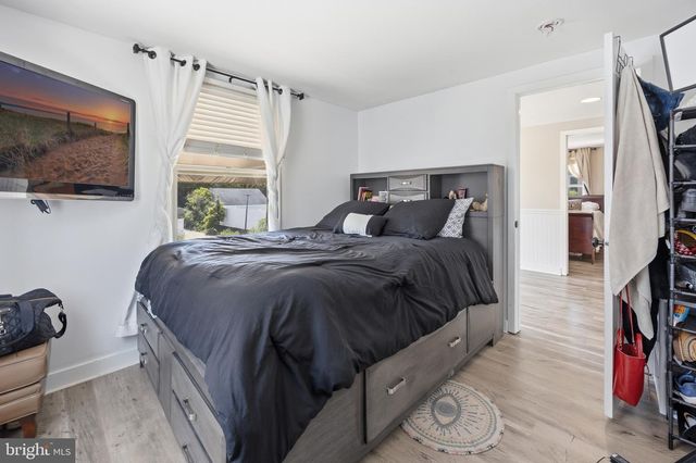 2011 SUNSET AVE, Surf City, NJ 08008