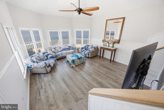 2011 SUNSET AVE, Surf City, NJ 08008