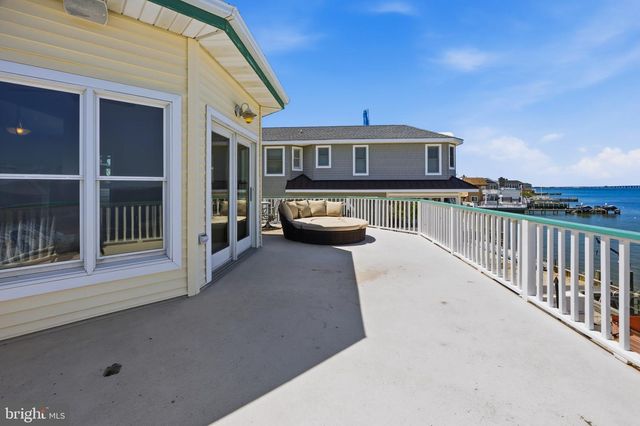 2011 SUNSET AVE, Surf City, NJ 08008