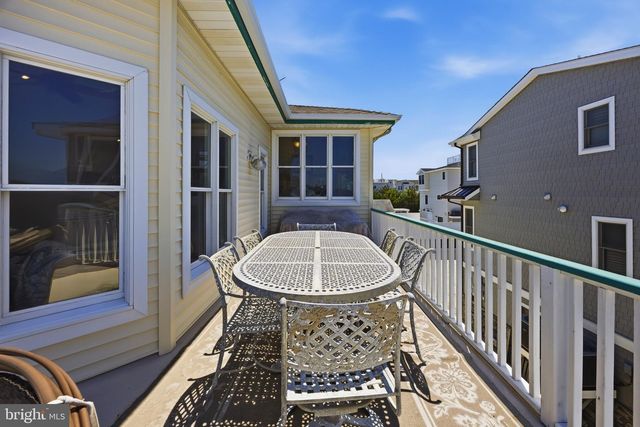 2011 SUNSET AVE, Surf City, NJ 08008