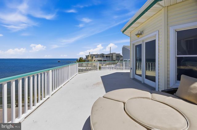 2011 SUNSET AVE, Surf City, NJ 08008