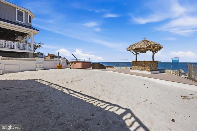 2011 SUNSET AVE, Surf City, NJ 08008