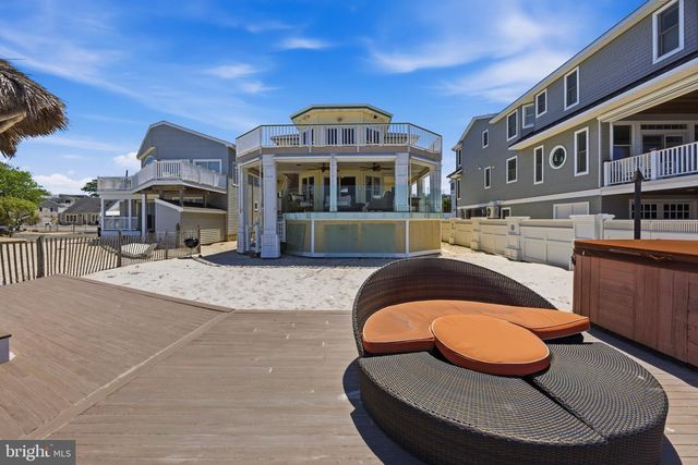 2011 SUNSET AVE, Surf City, NJ 08008