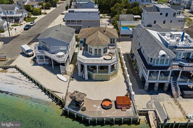 2011 SUNSET AVE, Surf City, NJ 08008