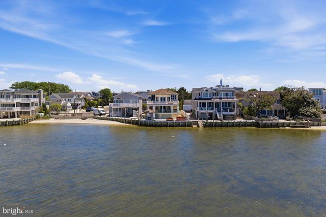 2011 SUNSET AVE, Surf City, NJ 08008