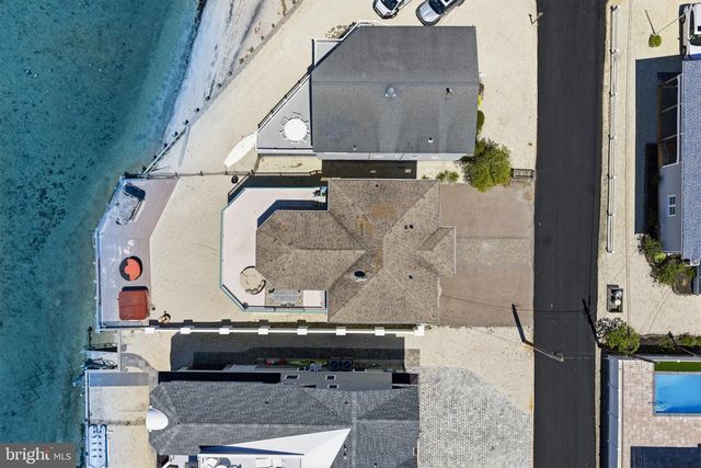 2011 SUNSET AVE, Surf City, NJ 08008