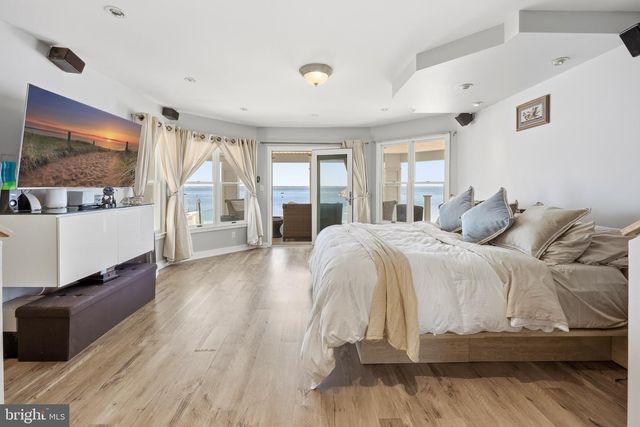 2011 SUNSET AVE, Surf City, NJ 08008