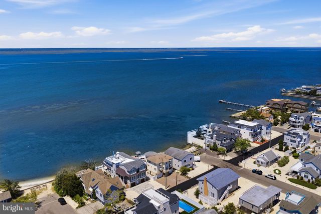 2011 SUNSET AVE, Surf City, NJ 08008