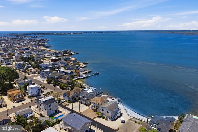 2011 SUNSET AVE, Surf City, NJ 08008