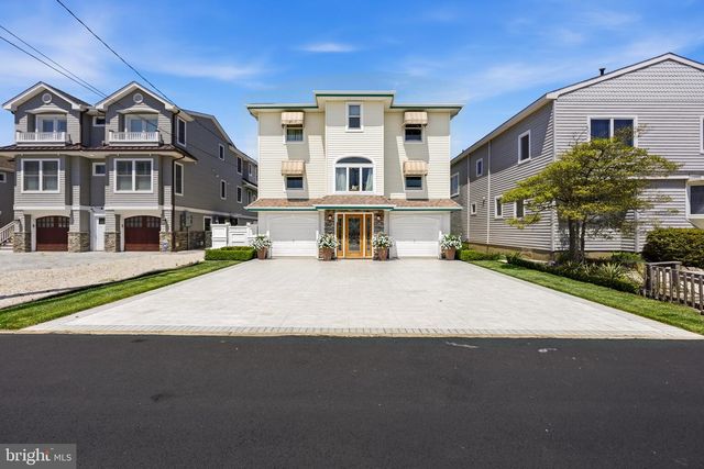 2011 SUNSET AVE, Surf City, NJ 08008