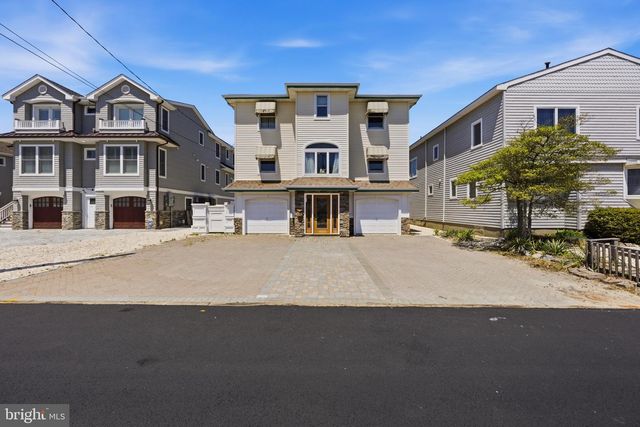 2011 SUNSET AVE, Surf City, NJ 08008