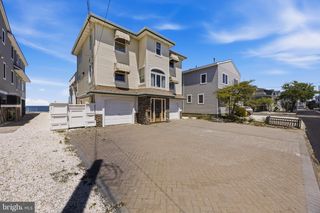 2011 SUNSET AVE, Surf City, NJ 08008