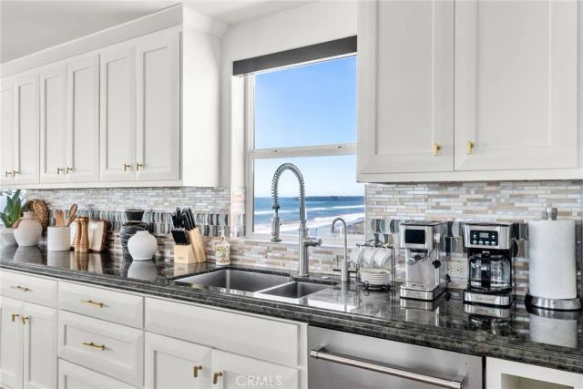 516 S The Strand, Oceanside, CA 92054