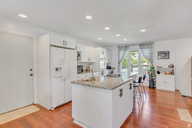 10814 S WHIRLAWAY LN, Sandy, UT 84092