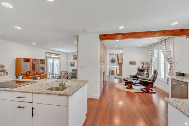 10814 S WHIRLAWAY LN, Sandy, UT 84092