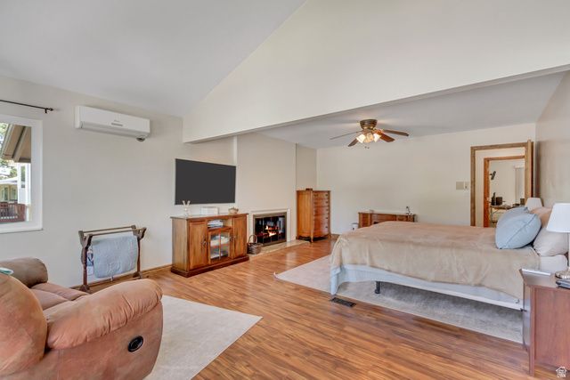 10814 S WHIRLAWAY LN, Sandy, UT 84092