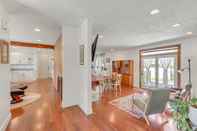 10814 S WHIRLAWAY LN, Sandy, UT 84092