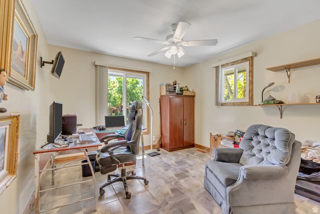 10814 S WHIRLAWAY LN, Sandy, UT 84092