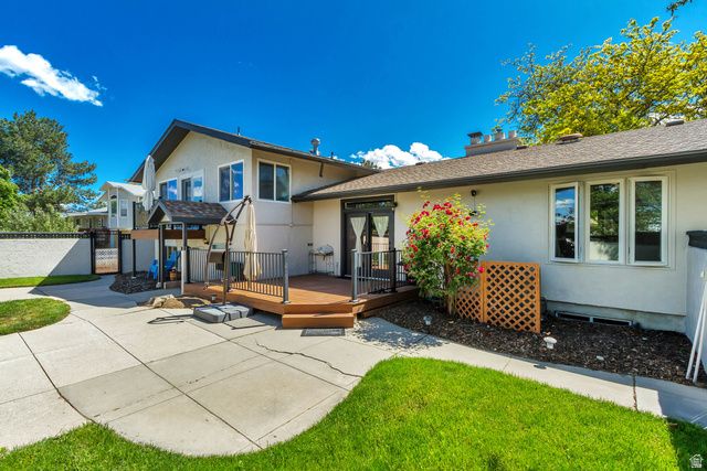 10814 S WHIRLAWAY LN, Sandy, UT 84092