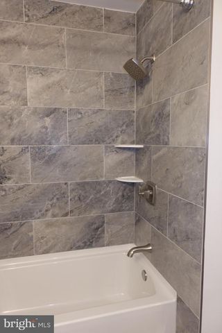 4 PROVINCETOWN DR, Marlton, NJ 08053