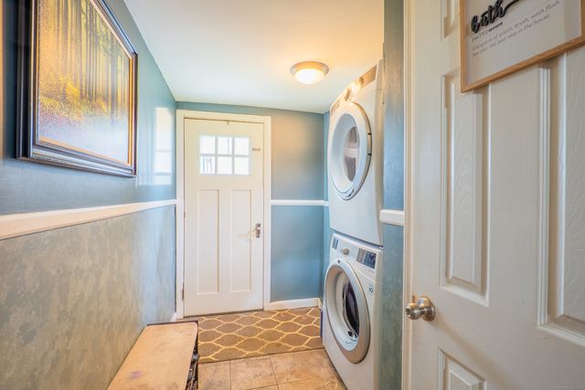 50 Fox Hill Road, Stratford, CT 06614