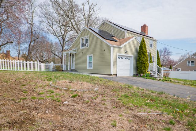 50 Fox Hill Road, Stratford, CT 06614