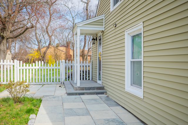 50 Fox Hill Road, Stratford, CT 06614