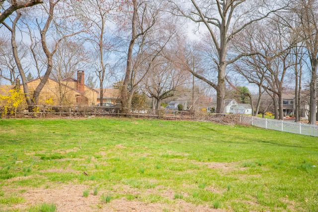 50 Fox Hill Road, Stratford, CT 06614