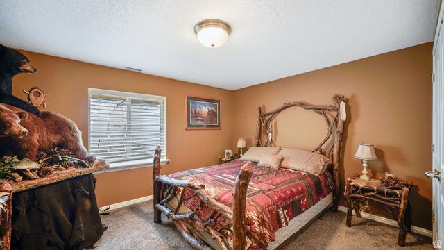 143 W WRANGLER AVE, Saratoga Springs, UT 84045