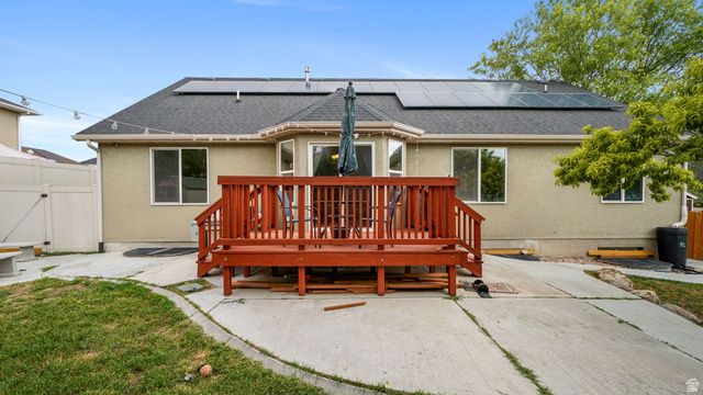 143 W WRANGLER AVE, Saratoga Springs, UT 84045