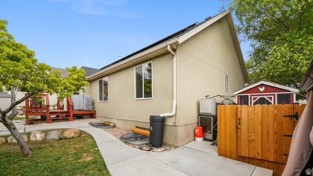 143 W WRANGLER AVE, Saratoga Springs, UT 84045