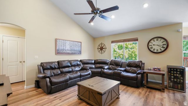 143 W WRANGLER AVE, Saratoga Springs, UT 84045