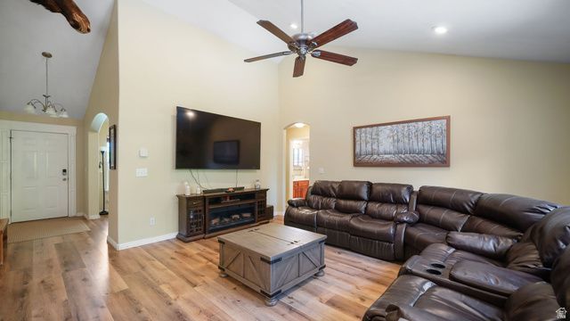 143 W WRANGLER AVE, Saratoga Springs, UT 84045
