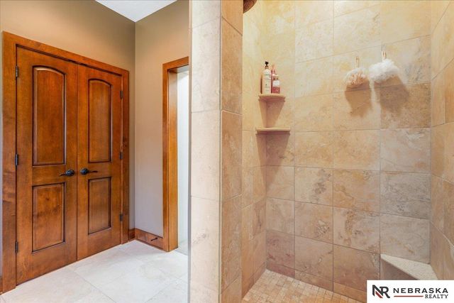 12611 Cottonwood Lane, Springfield, NE 68059