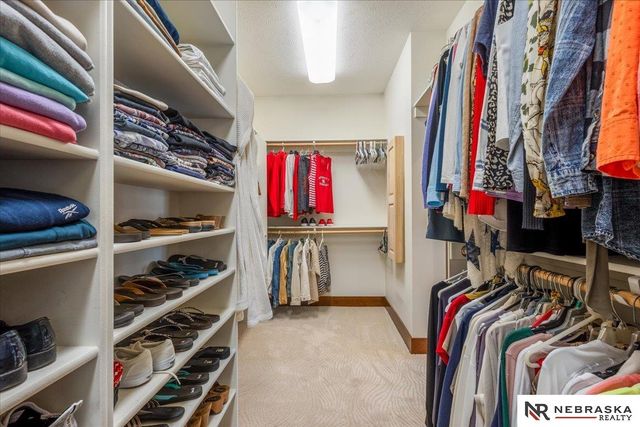 12611 Cottonwood Lane, Springfield, NE 68059