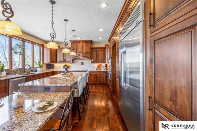 12611 Cottonwood Lane, Springfield, NE 68059