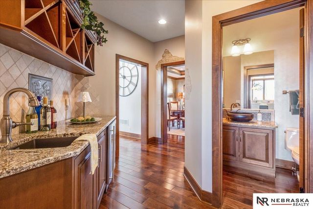 12611 Cottonwood Lane, Springfield, NE 68059