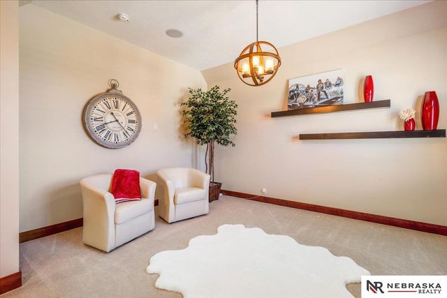 12611 Cottonwood Lane, Springfield, NE 68059