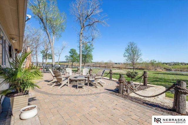 12611 Cottonwood Lane, Springfield, NE 68059