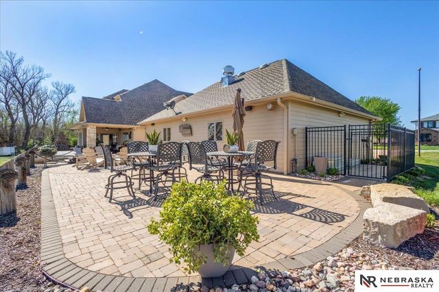 12611 Cottonwood Lane, Springfield, NE 68059