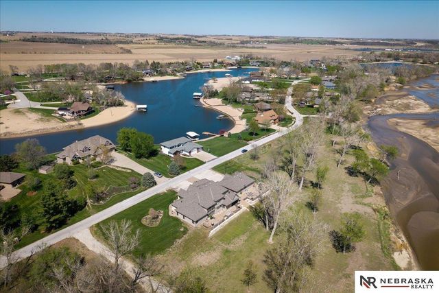 12611 Cottonwood Lane, Springfield, NE 68059