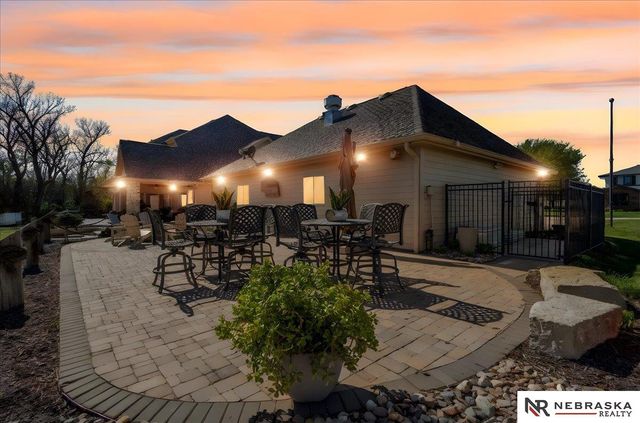 12611 Cottonwood Lane, Springfield, NE 68059