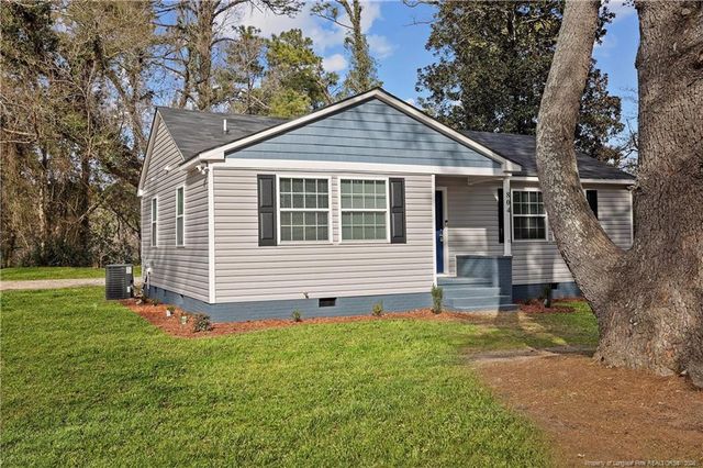 804 Porter Road, Hope Mills, NC 28348