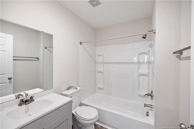 804 Porter Road, Hope Mills, NC 28348