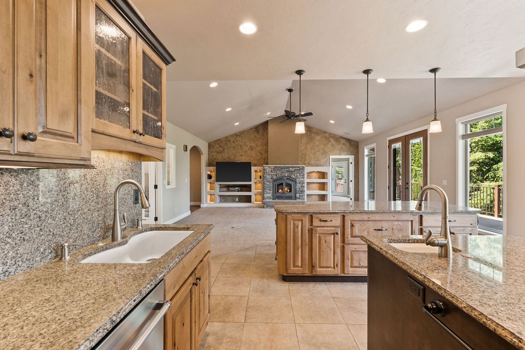 149 Monet Road, Lakeside, MT 59922 photo 18