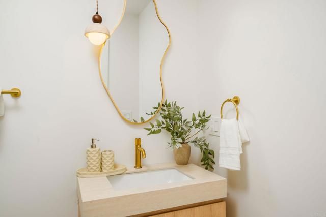 11966 Weir St, Culver City, CA 90230