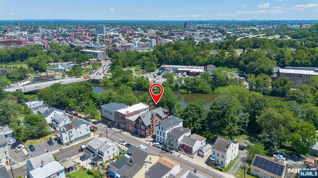 80 Front Street, Paterson, NJ 07522