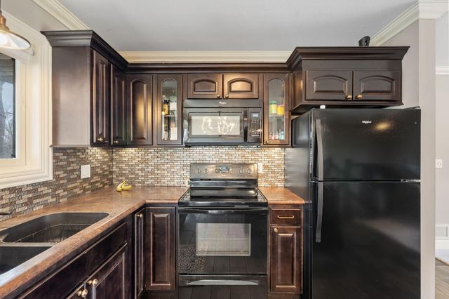 808 3rd Avenue SW, Forest Lake, MN 55025